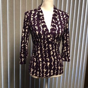 Ann Taylor V-Neck Purple White Top 3/4 Sleeves EUC